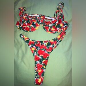 Heavy Manners Strawberry fields size S bikini